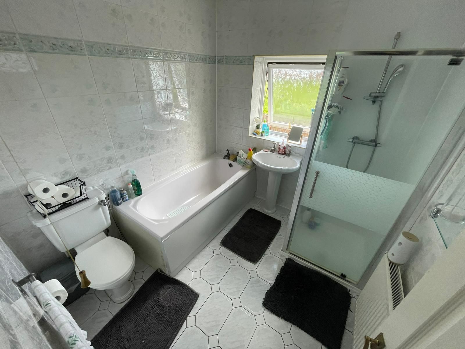 3 bed semi-detached house for sale in Selby Gardens, Newcastle upon Tyne  - Property Image 9