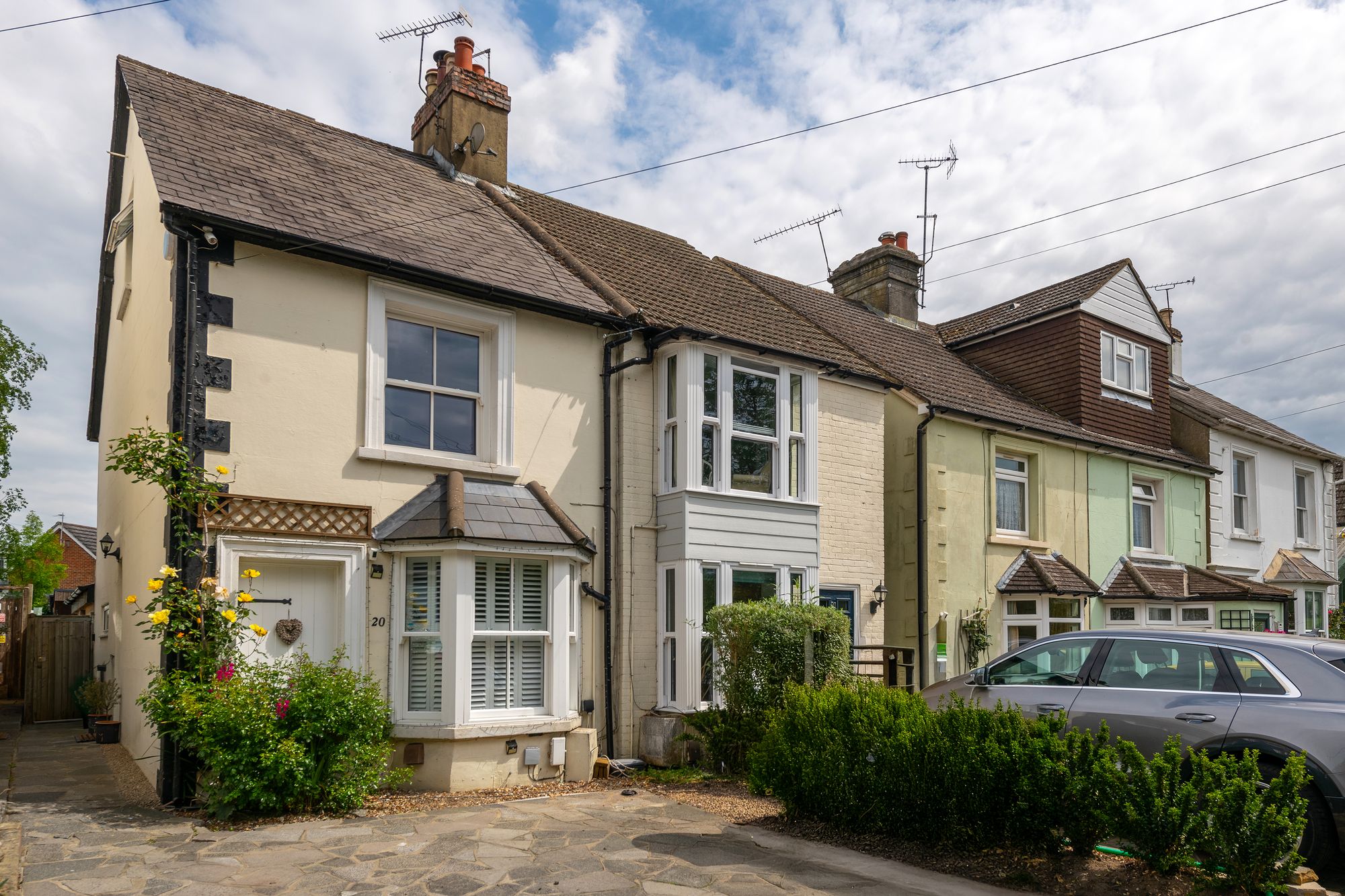 3 Bed Semi-Detached House For Sale In Common Road, Redhill, RH1