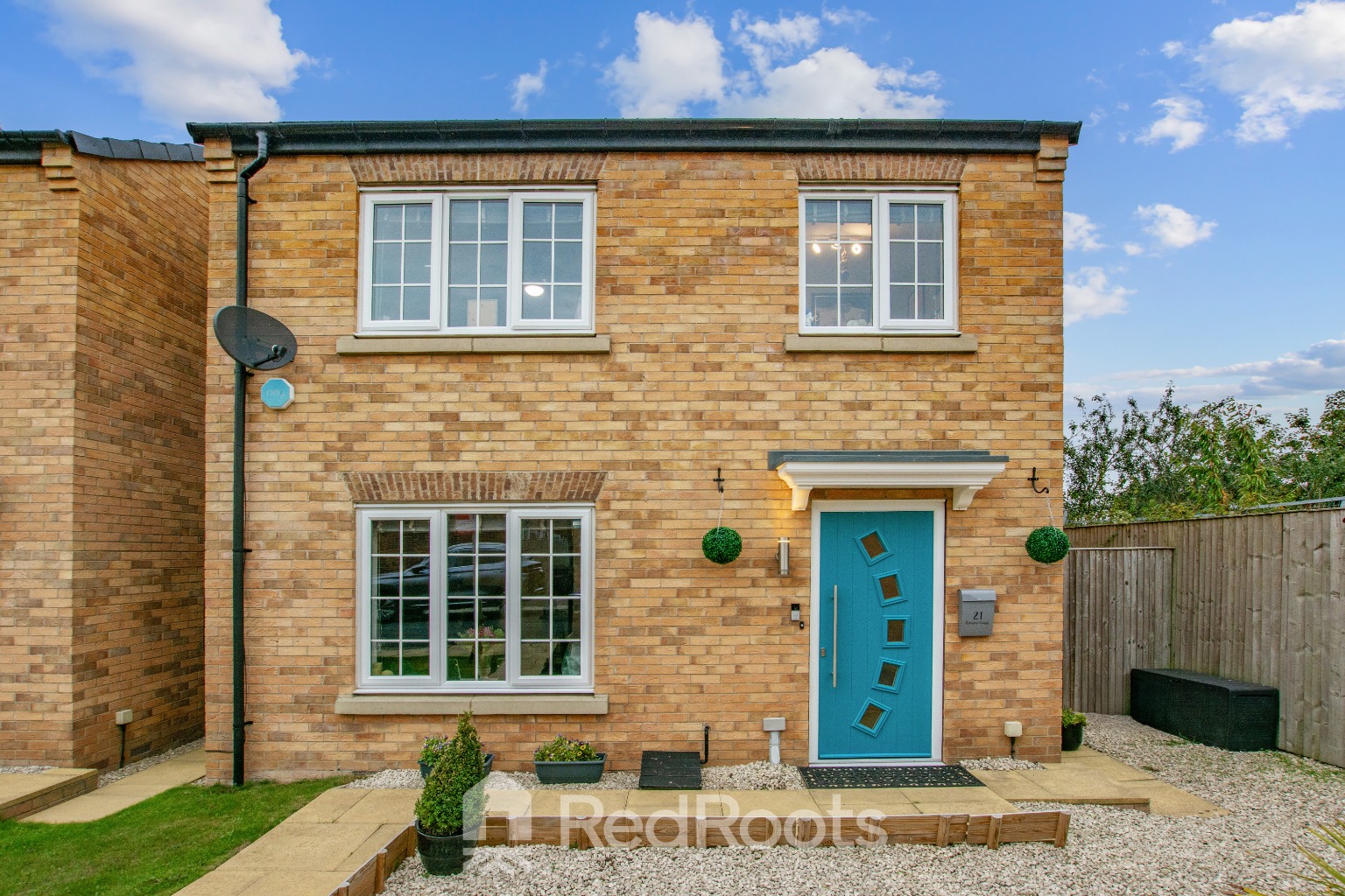 4 bed detached house for sale in Warren Court, Featherstone, Pontefract, West Yorkshire, WF7  - Property Image 2