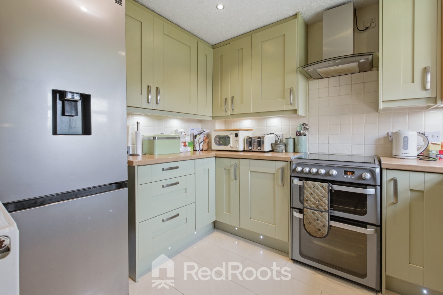 3 bed end of terrace house for sale in Beachill Crescent, Havercroft, Wakefield, West Yorkshire, WF4  - Property Image 2