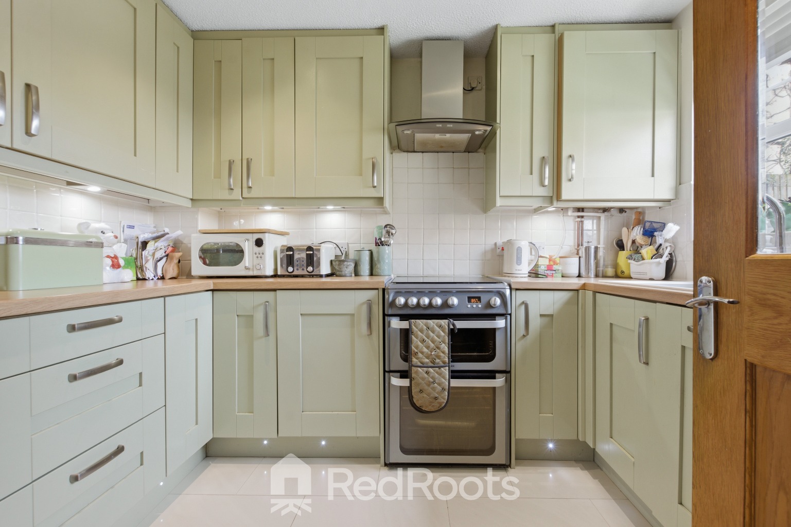 3 bed end of terrace house for sale in Beachill Crescent, Havercroft, Wakefield, West Yorkshire, WF4  - Property Image 3