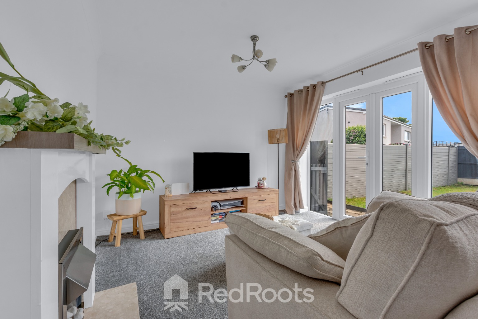 3 bed terraced house for sale in Leatham Park Road, Featherstone, Pontefract, West Yorkshire, WF7  - Property Image 4