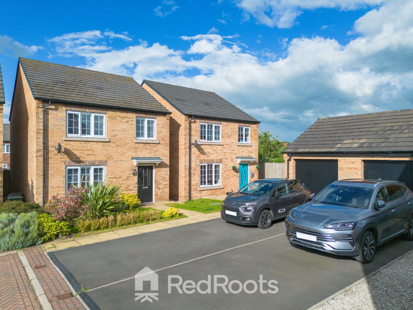 4 bed detached house for sale in Featherstone, Pontefract, West Yorkshire, WF7  - Property Image 2