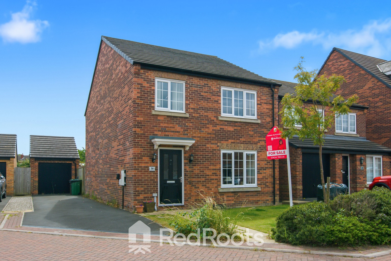 4 bed detached house for sale in Featherstone, Pontefract, West Yorkshire, WF7