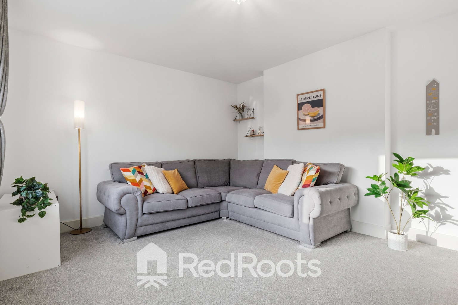 3 bed terraced house for sale in Barnes Avenue, Wrenthorpe  - Property Image 2