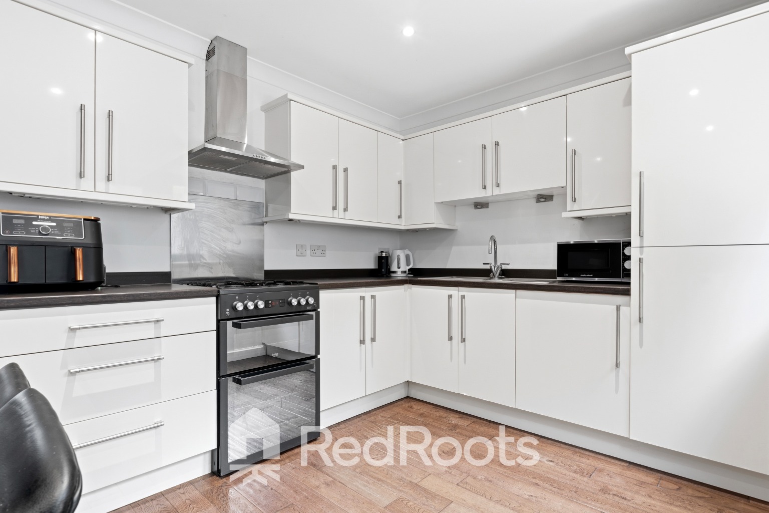 3 bed semi-detached house for sale in St John's Chase, WF1  - Property Image 4