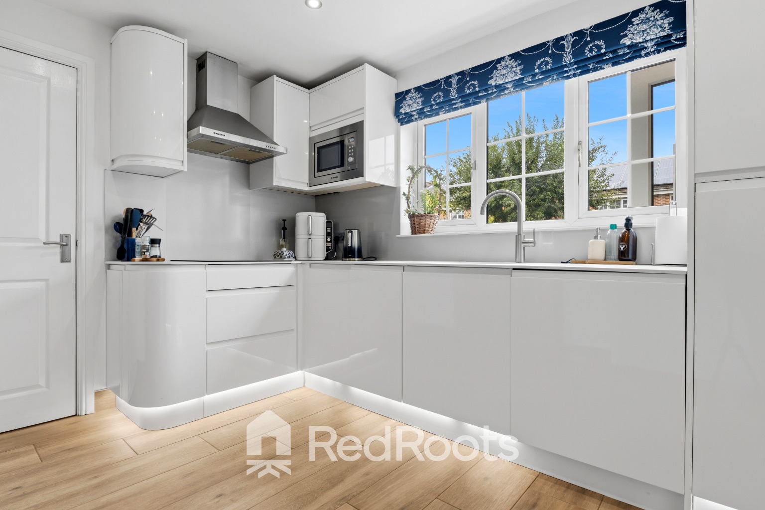 5 bed detached house for sale in Troon Close, Normanton, WF6  - Property Image 5