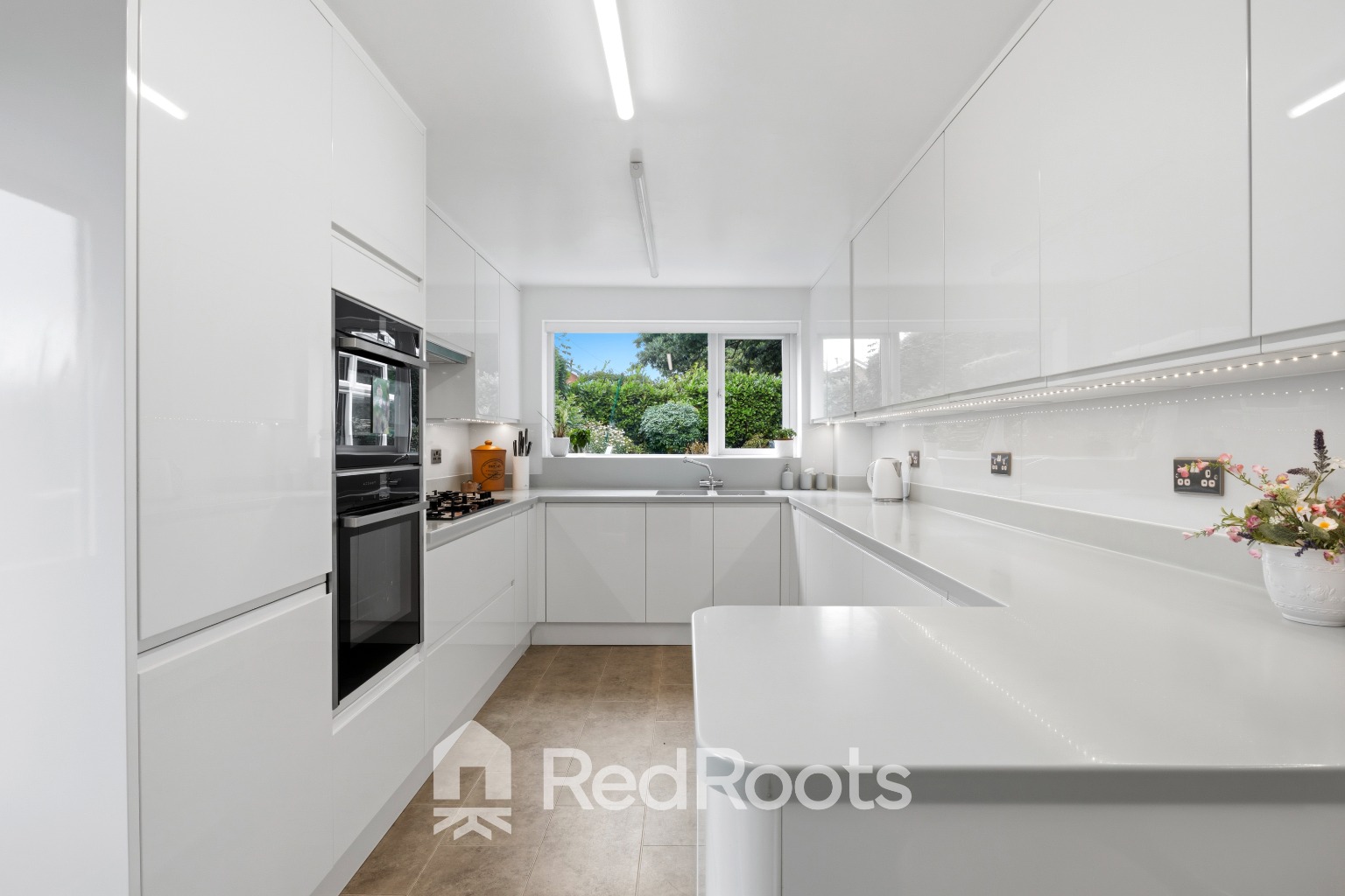 4 bed detached house for sale in Snow Hill Close, Wakefield, WF1  - Property Image 4