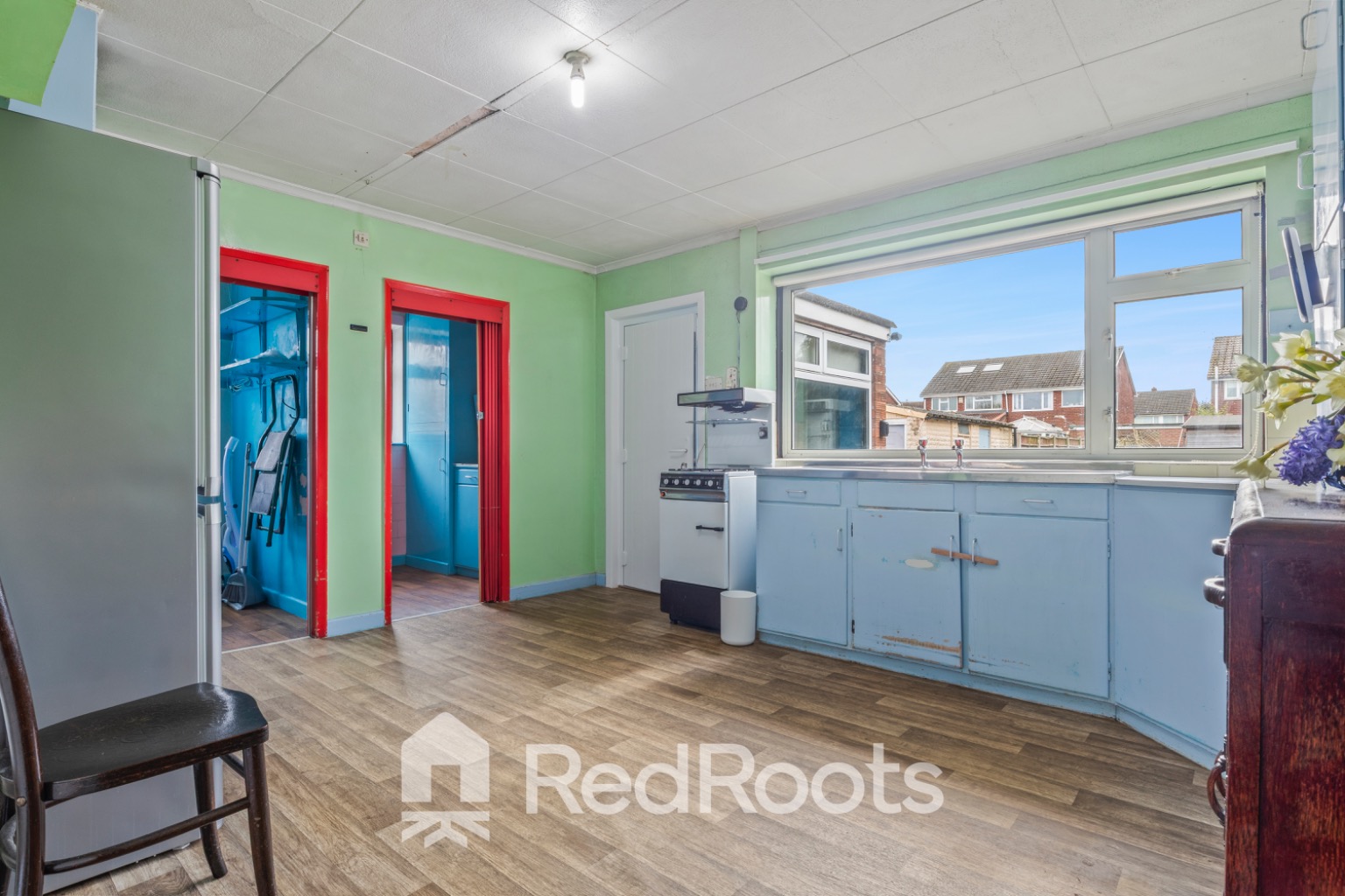 2 bed detached bungalow for sale in Station Road, Hatfield, Doncaster, DN7  - Property Image 3