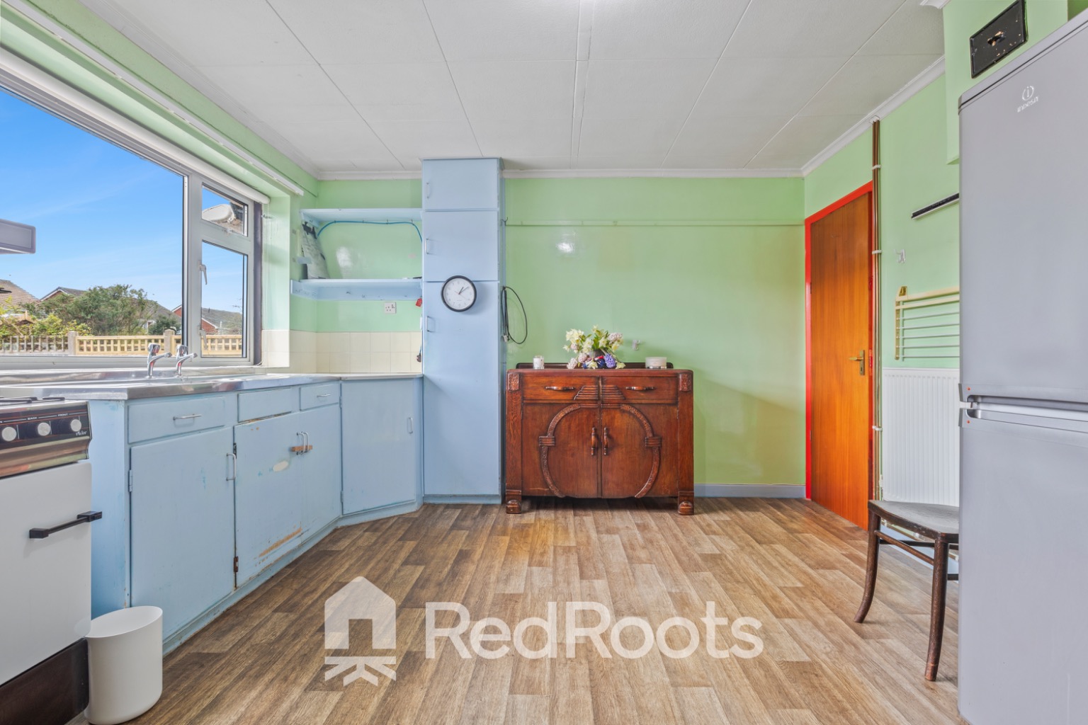 2 bed detached bungalow for sale in Station Road, Hatfield, Doncaster, DN7  - Property Image 4