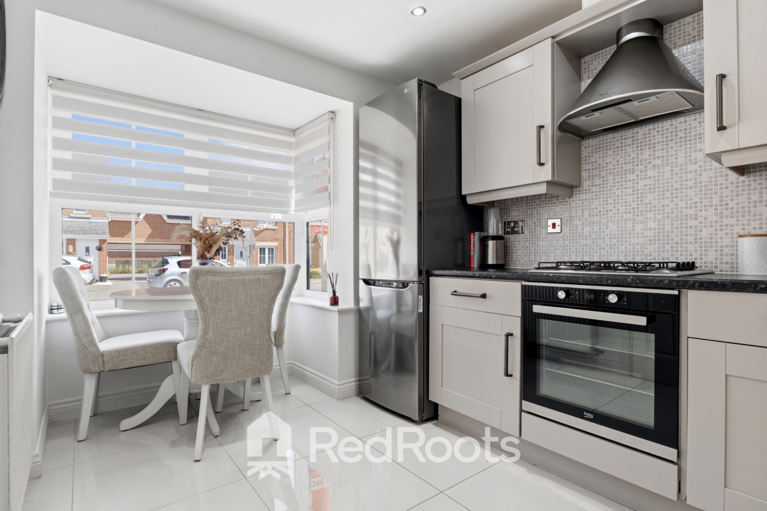 4 bed semi-detached house for sale in Sargeson Road, Armthorpe, Doncaster, DN3  - Property Image 4