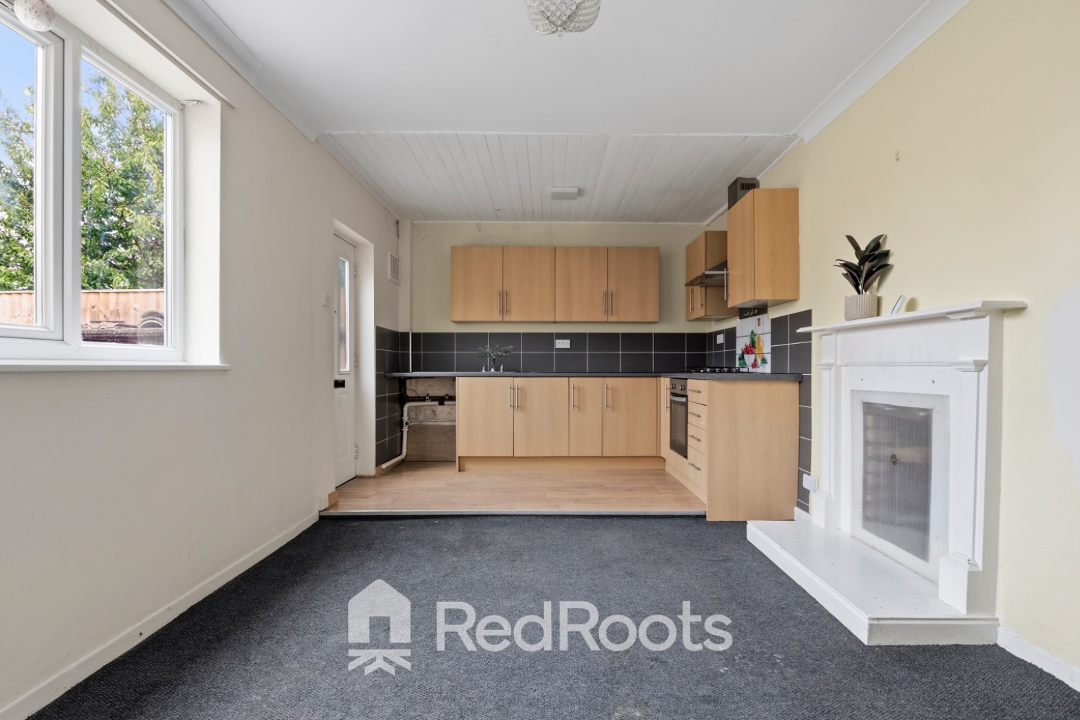 3 bed semi-detached house for sale in Chestnut Avenue, New Rossington, DN11  - Property Image 4
