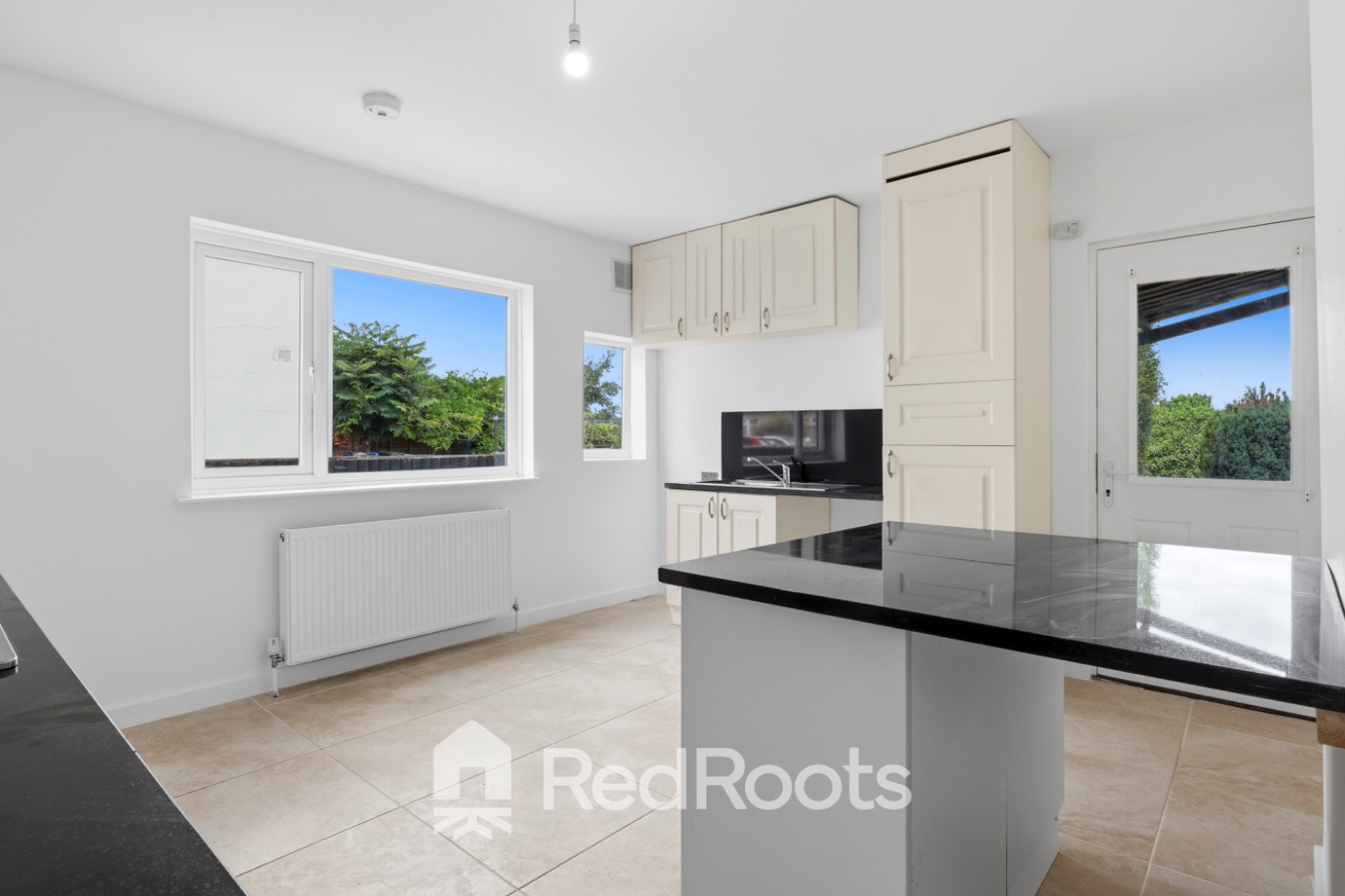 2 bed semi-detached house for sale in Sunnyside, Edenthorpe, Doncaster, DN3  - Property Image 6