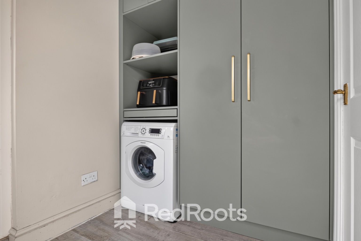 4 bed semi-detached house for sale in Kings Close, Hatfield, Doncaster, DN7  - Property Image 15
