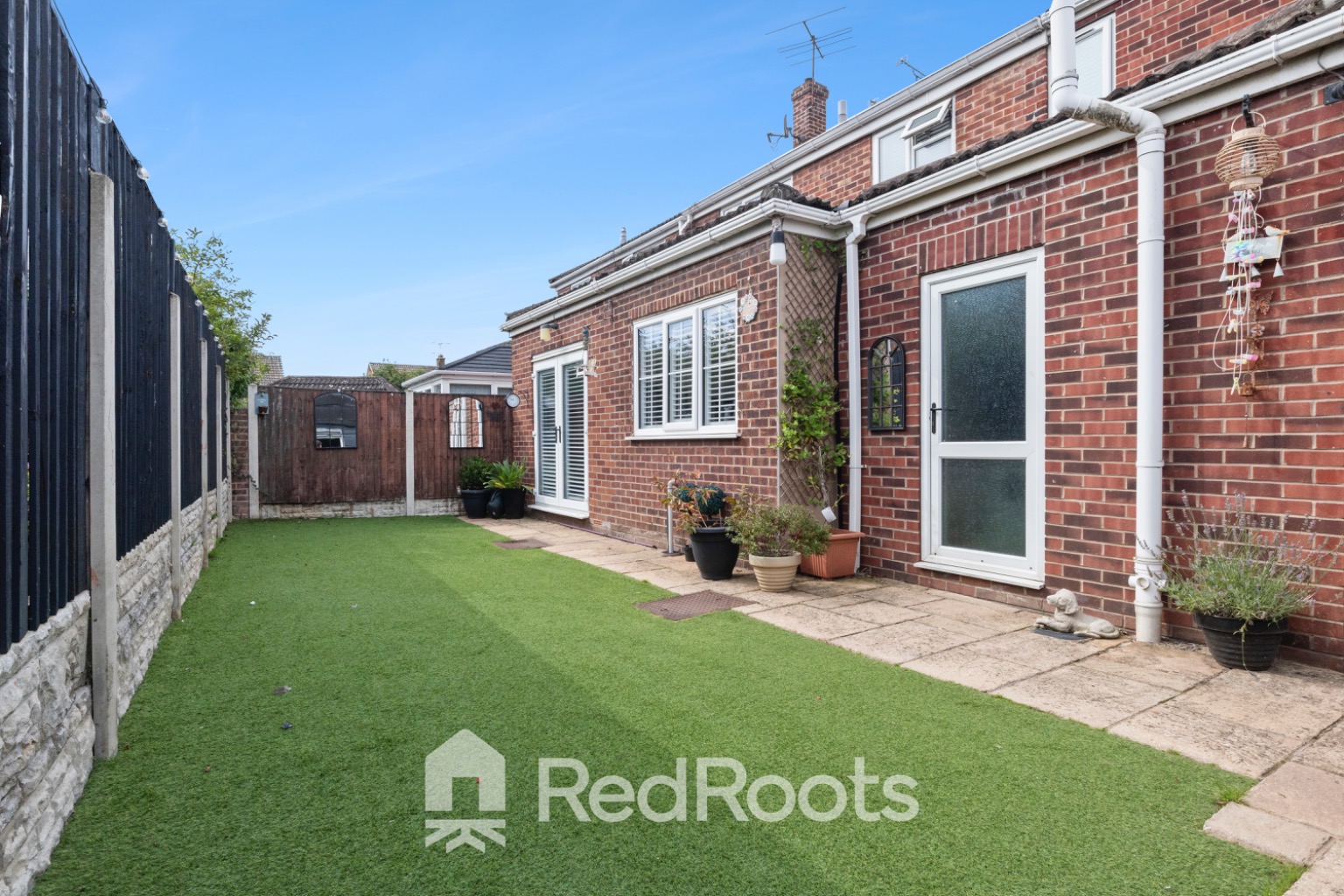 4 bed semi-detached house for sale in Kings Close, Hatfield, Doncaster, DN7  - Property Image 18