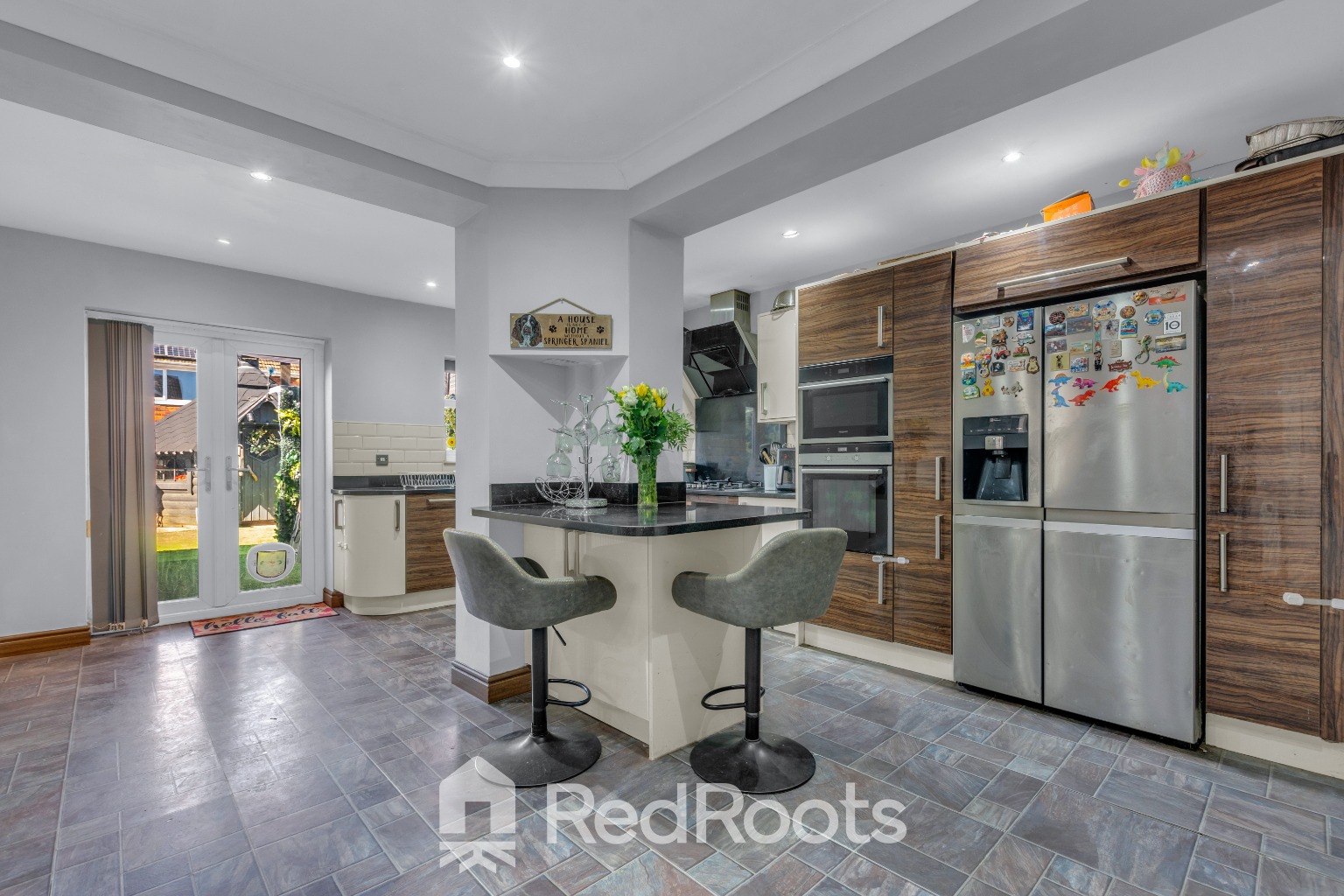 6 bed semi-detached house for sale in Cromwell Drive, Sprotbrough, DN5  - Property Image 3