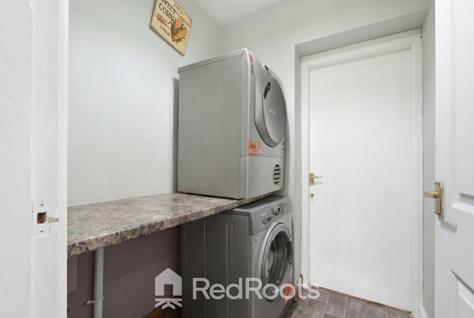 6 bed semi-detached house for sale in Cromwell Drive, Sprotbrough, DN5  - Property Image 11