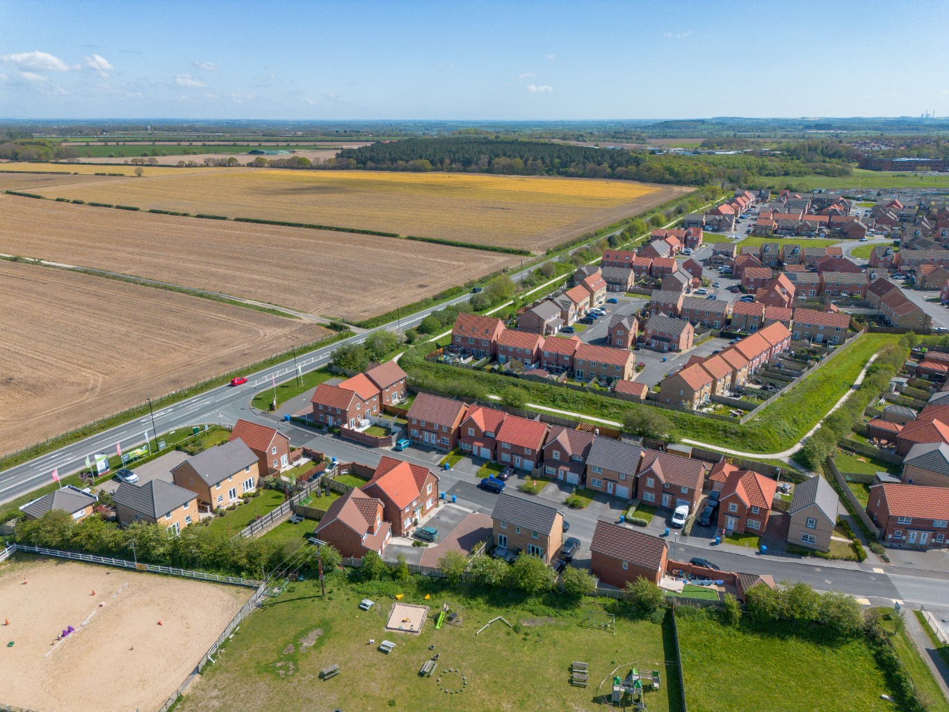 3 bed detached house for sale in Wallis Grove, Harworth, Doncaster, South Yorkshire, DN118SS  - Property Image 3
