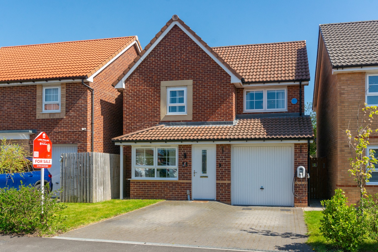 3 bed detached house for sale in Wallis Grove, Harworth, Doncaster, South Yorkshire, DN118SS