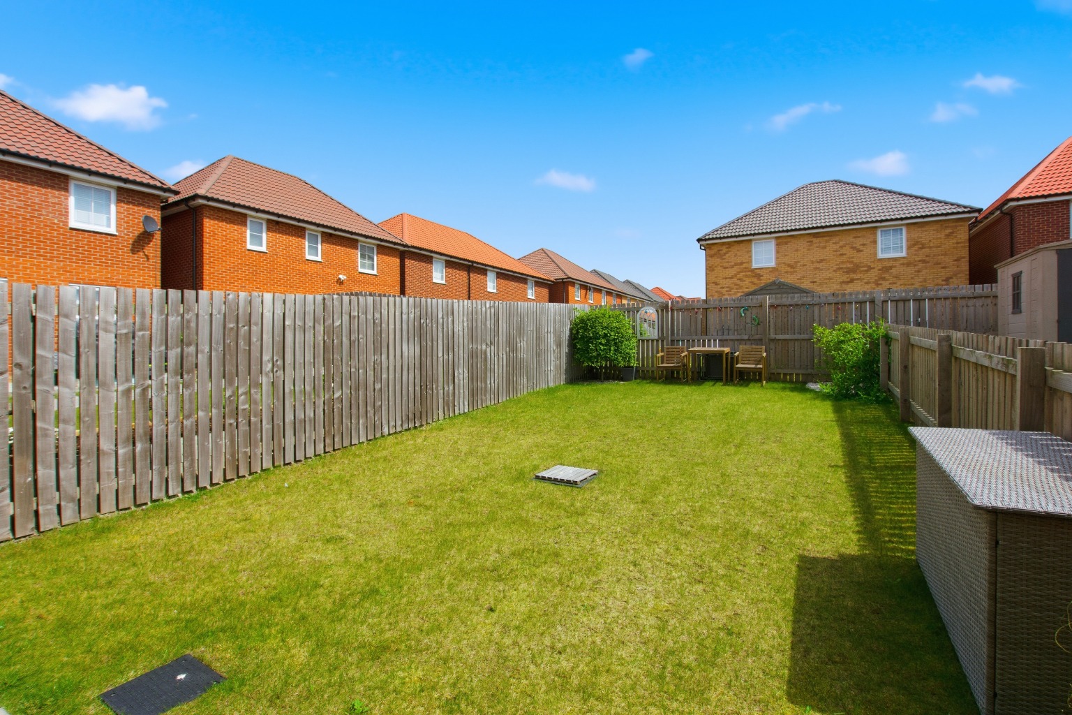 3 bed semi-detached house for sale in Farleigh Drive, Harworth, Doncaster, South Yorkshire, DN11 8SW  - Property Image 9