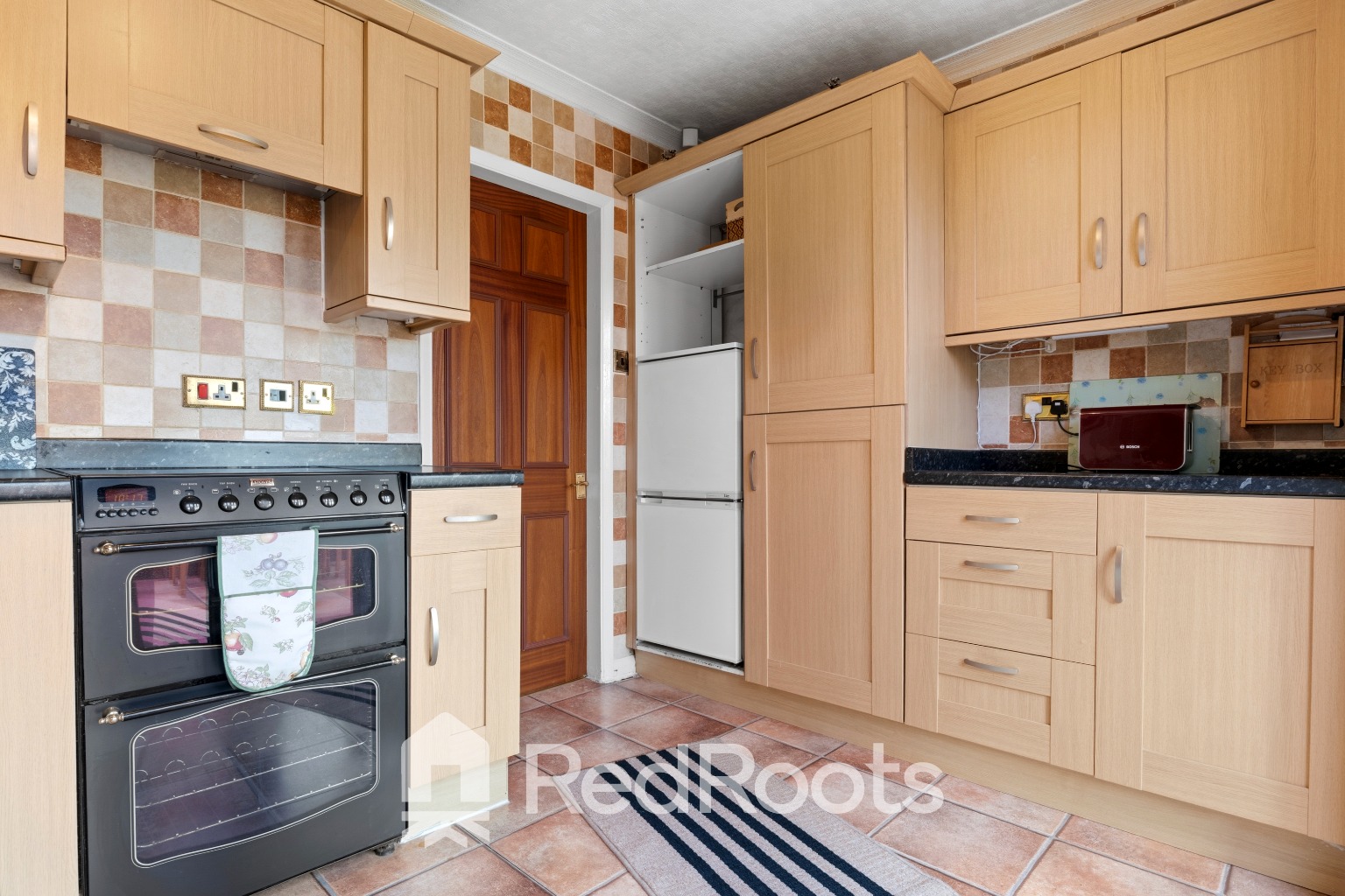 2 bed detached bungalow for sale in Rye Croft, Conisbrough, Doncaster, South Yorkshire, DN12 2BD  - Property Image 14