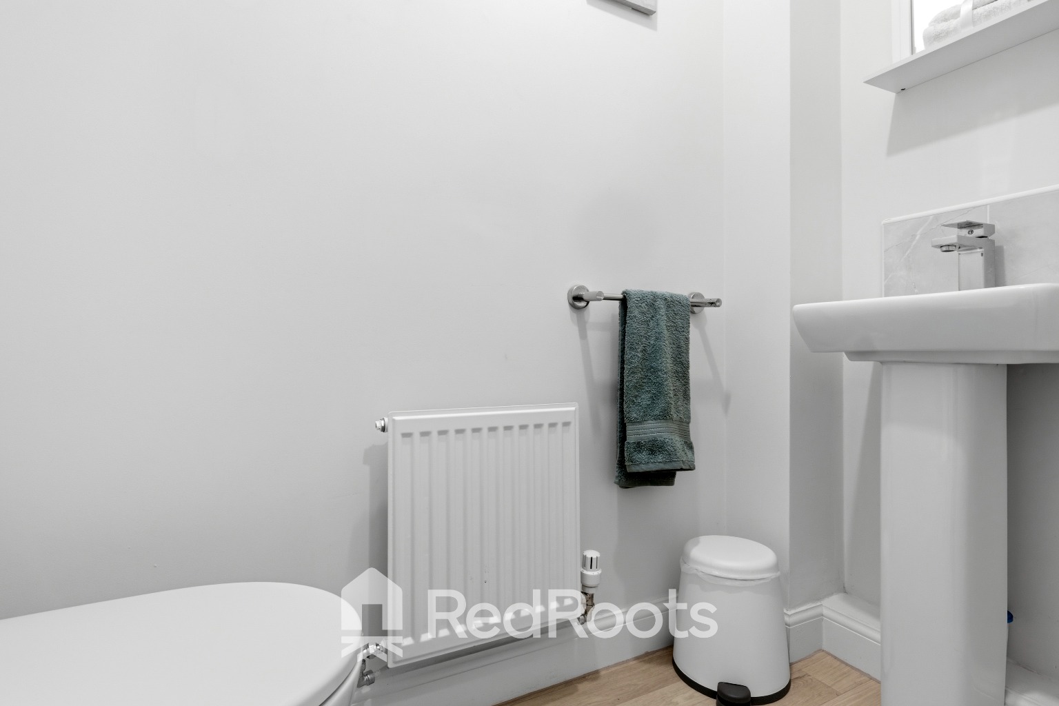 3 bed semi-detached house for sale in Farleigh Drive, Harworth, Doncaster, South Yorkshire, DN11 8SW  - Property Image 7