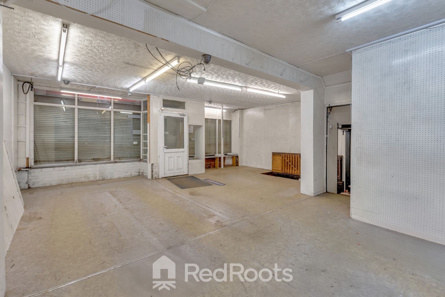 Commercial property to rent in 41A Kirkby Road, Hemsworth, Pontefract, West Yorkshire, WF9  - Property Image 3