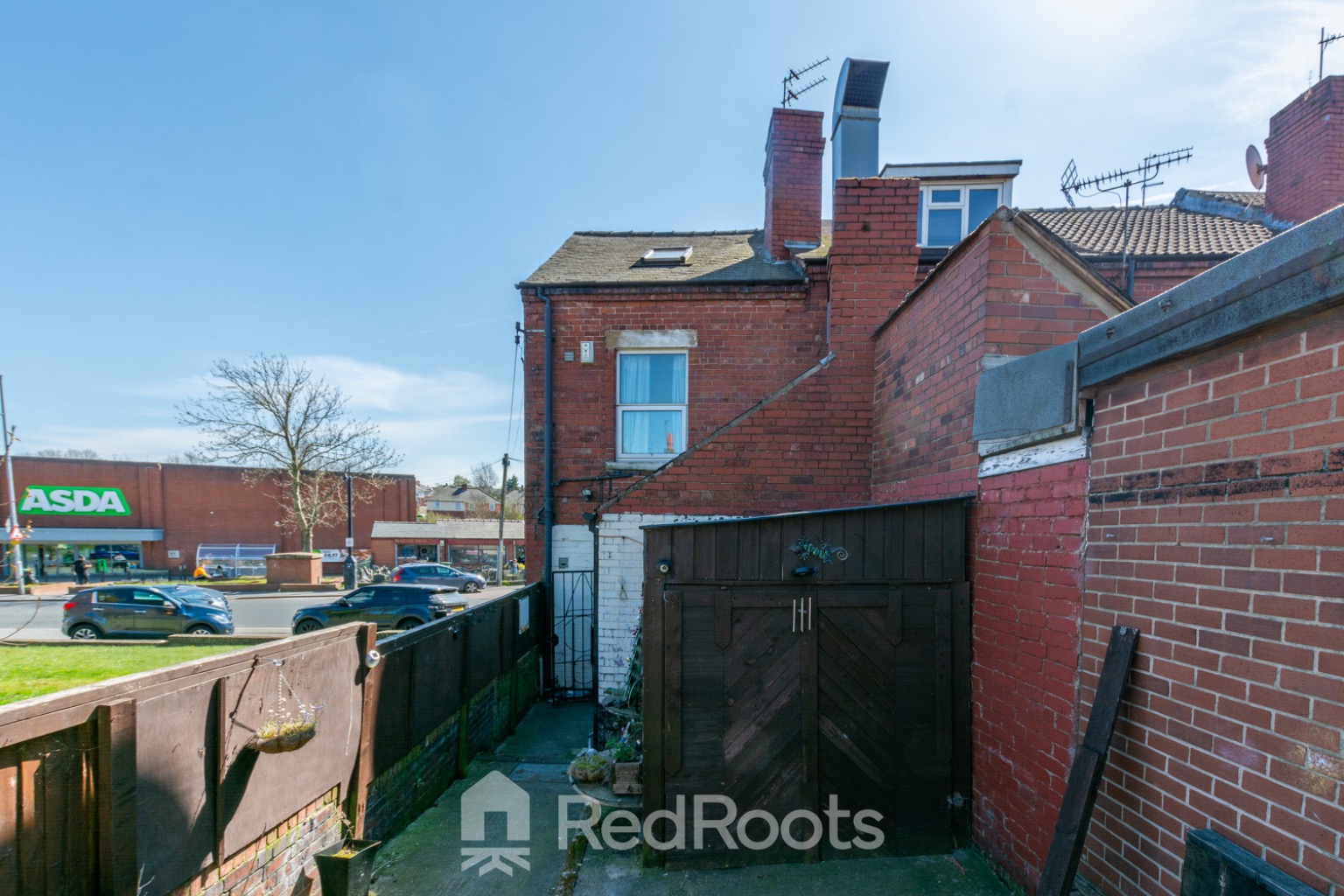 2 bed mixed use for sale in Barnsley Road, South Elmsall, Pontefract, West Yorkshire, WF9  - Property Image 13