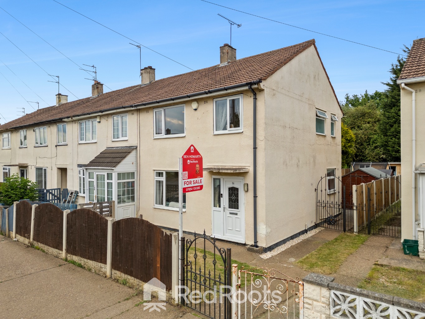3 bed end of terrace house for sale in Petersgate, Doncaster, South Yorkshire, DN5