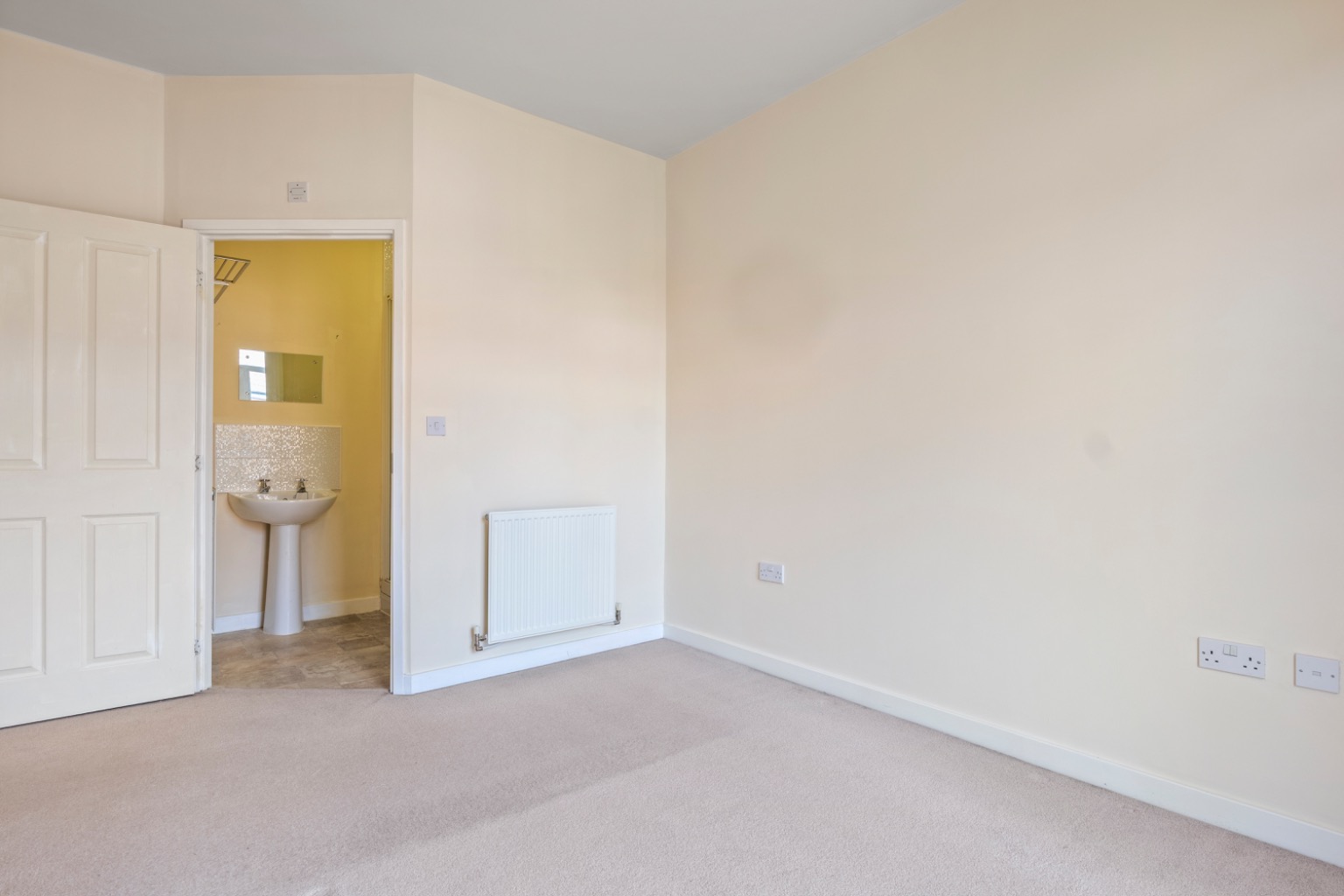 3 bed terraced house for sale in Heartswood Road, Bentley, Doncaster, South Yorkshire, DN5  - Property Image 13