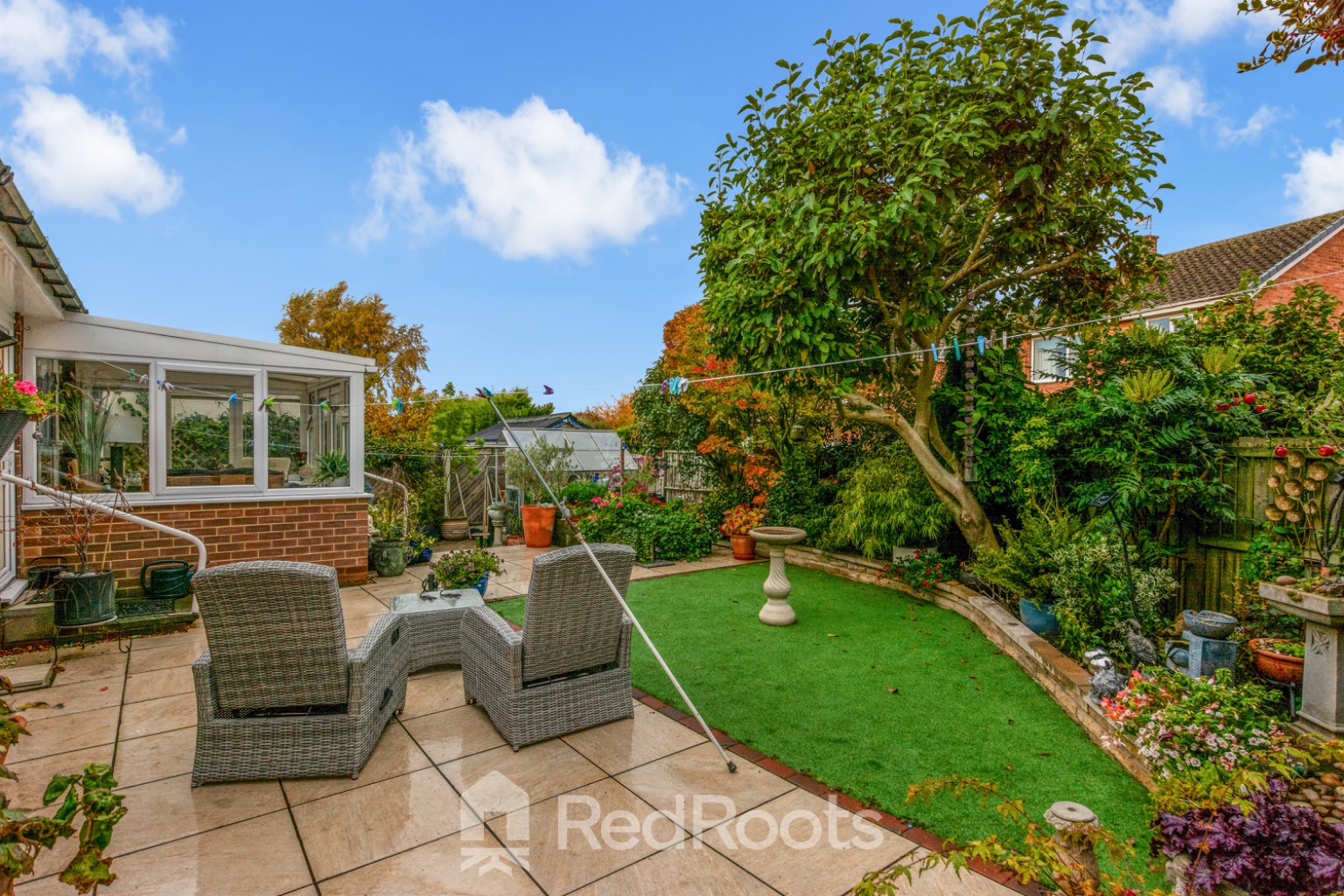 3 bed detached bungalow for sale in Thorpe Audlin, Pontefract, West Yorkshire, WF8  - Property Image 19