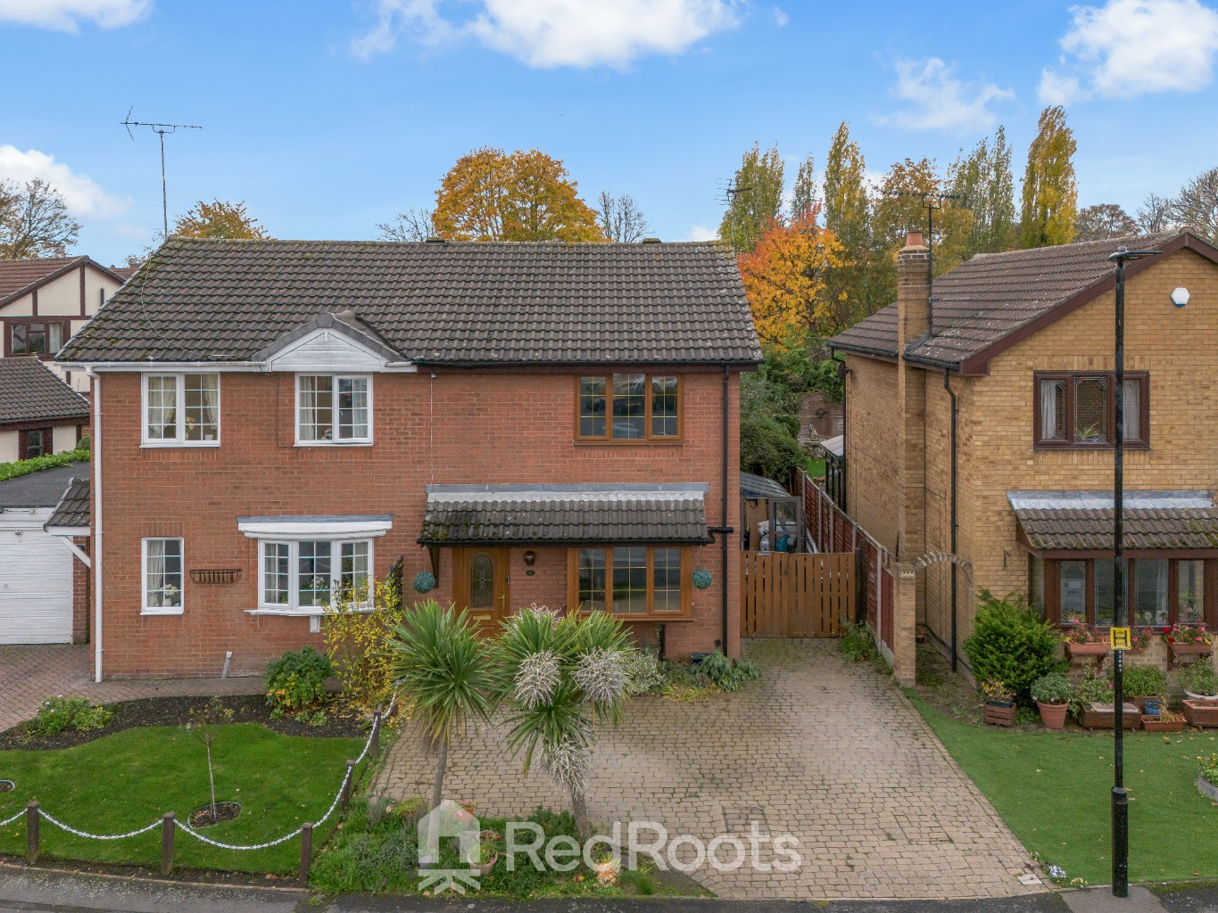 3 bed semi-detached house for sale in Challenger Drive, Sprotbrough, Doncaster, DN5  - Property Image 1