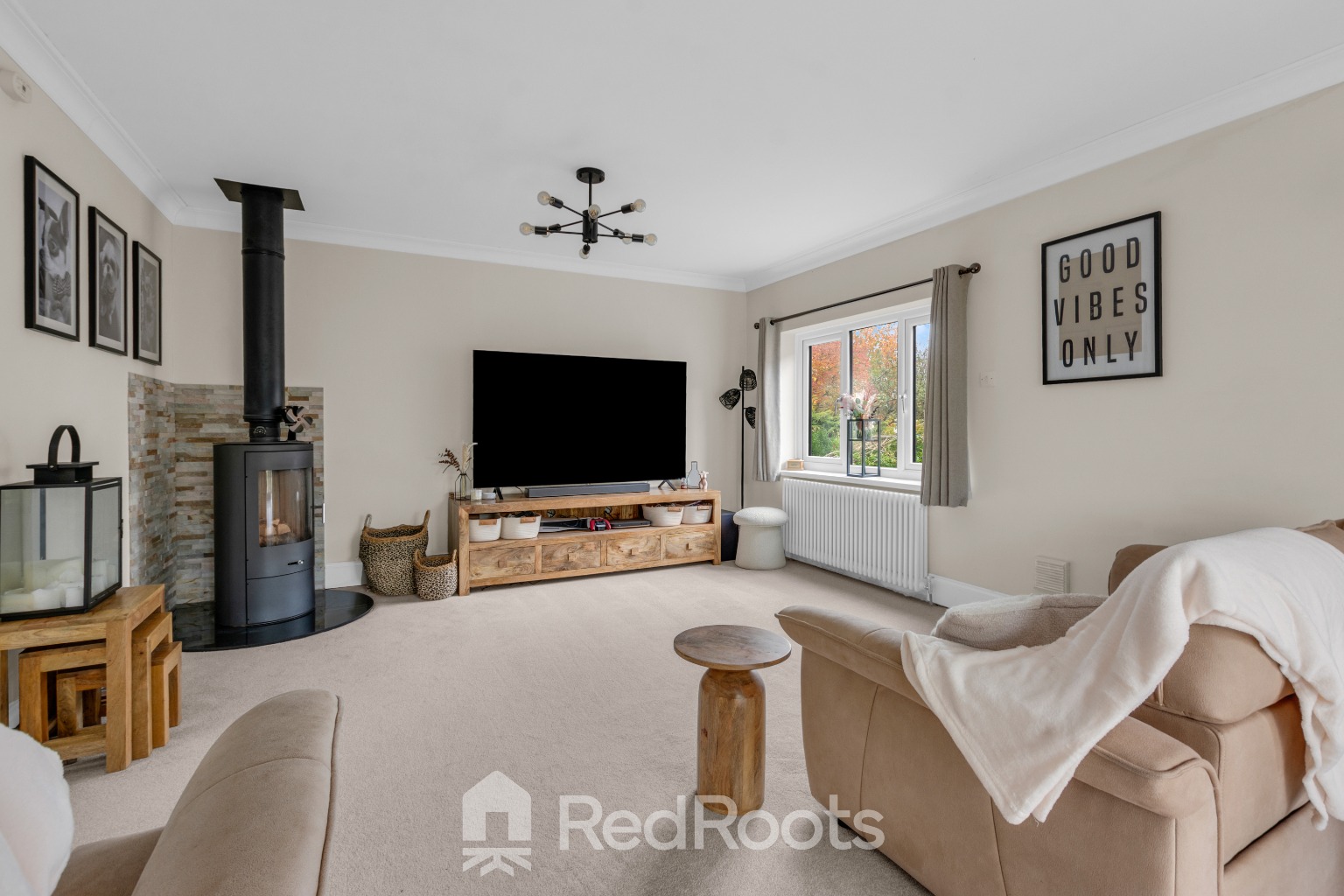 4 bed detached house for sale in High Street, Wroot, Doncaster, Lincolnshire, DN9