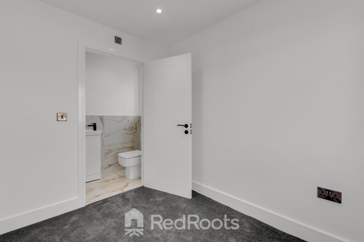 3 bed detached house for sale in 2 Long Pasture Drive, Norton, Doncaster, South Yorkshire, DN6 9FJ  - Property Image 11