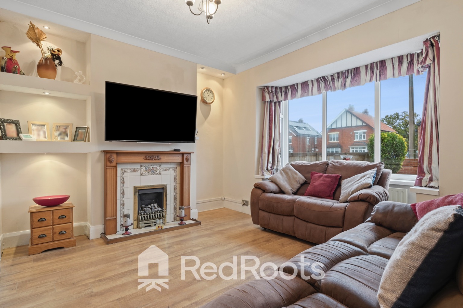 3 bed semi-detached house for sale in High Street, Dunsville, Doncaster, South Yorkshire, DN7  - Property Image 4