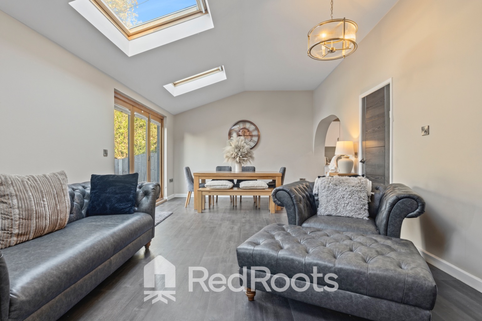 4 bed semi-detached house for sale in High Street, Arksey, Doncaster, South Yorkshire, DN5  - Property Image 9