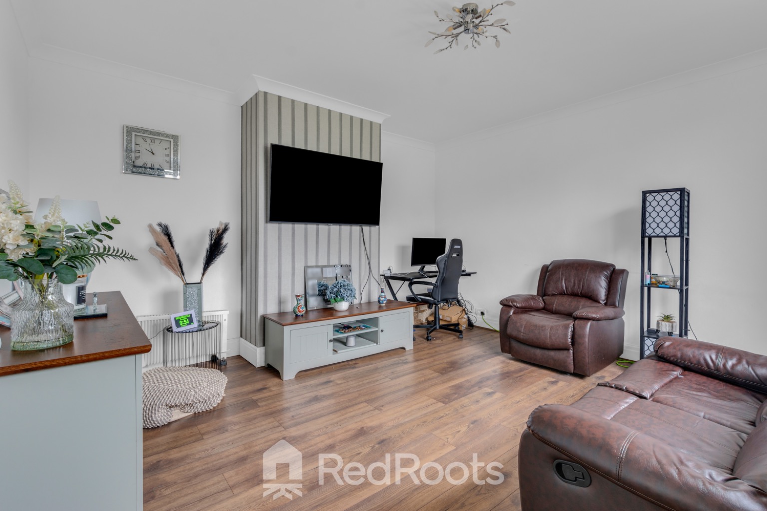 5 bed detached house for sale in Tom Wood Ash Lane, Upton, Pontefract, West Yorkshire, WF9  - Property Image 7