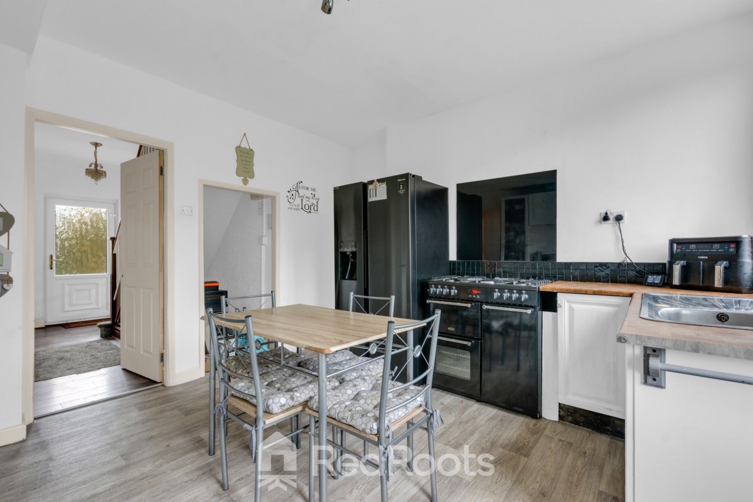 5 bed detached house for sale in Tom Wood Ash Lane, Upton, Pontefract, West Yorkshire, WF9  - Property Image 11