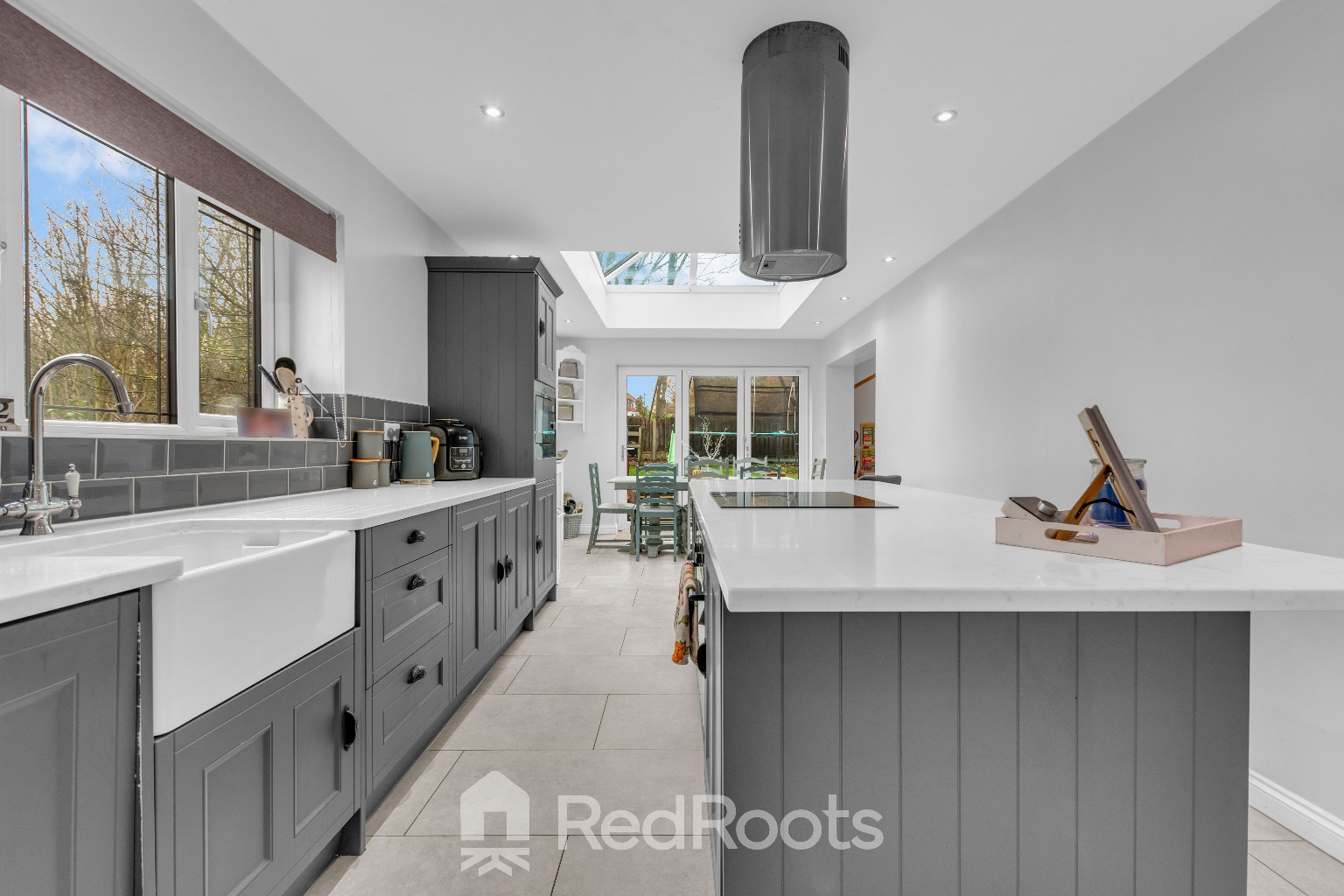 4 bed semi-detached house for sale in North End Drive, Harlington, Doncaster, DN5 - Property Image 12