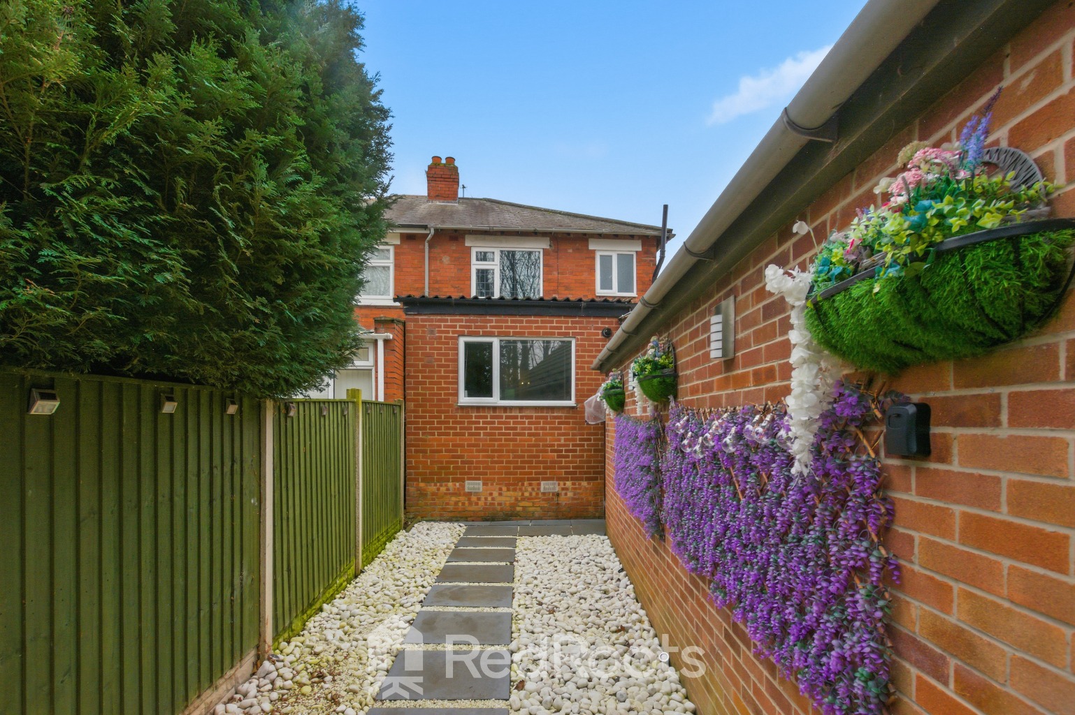 3 bed semi-detached house for sale in Ingleborough Drive, Doncaster, South Yorkshire, DN5  - Property Image 25