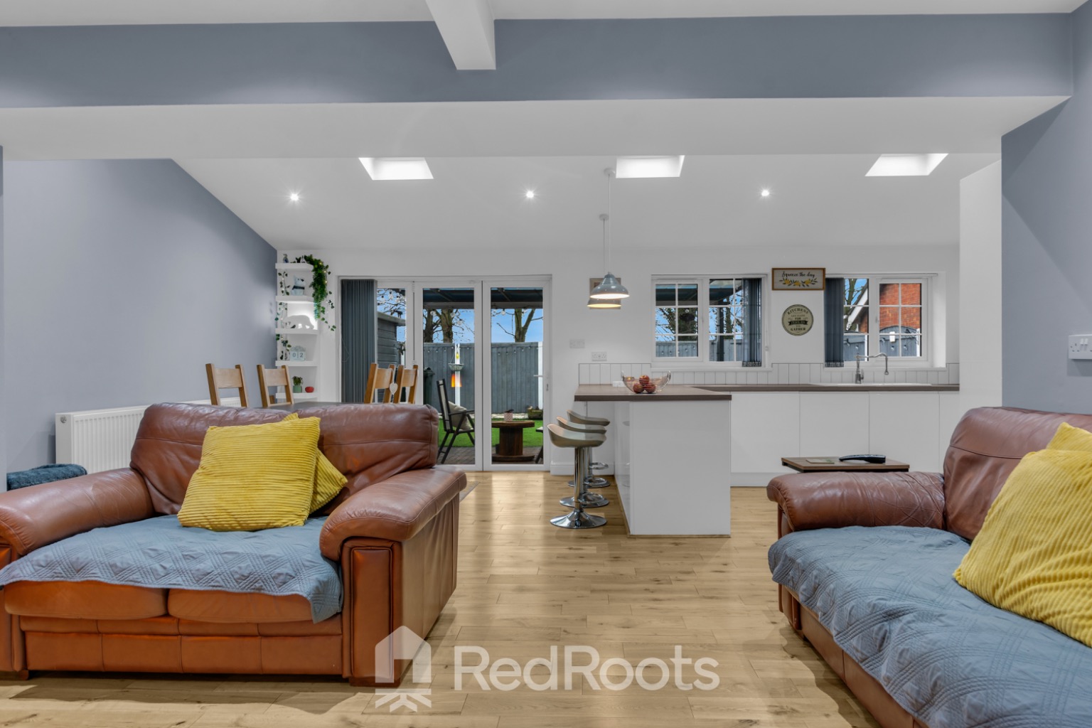 5 bed detached house for sale in Fossard Way, Scawthorpe, Doncaster, South Yorkshire, DN5  - Property Image 6