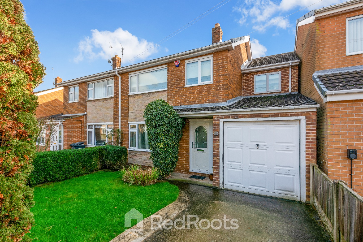 4 bed semi-detached house for sale in Hills Close, Sprotbrough, Doncaster, DN5  - Property Image 35