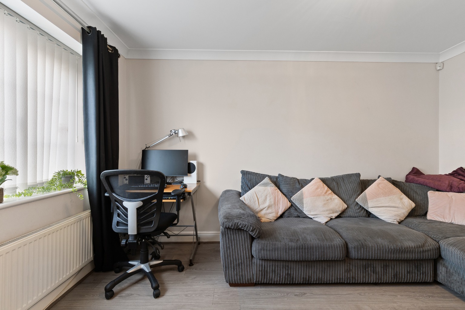 3 bed link detached house for sale in Carr House Road, Hyde Park, Doncaster, South Yorkshire, DN4 5ER - Property Image 6