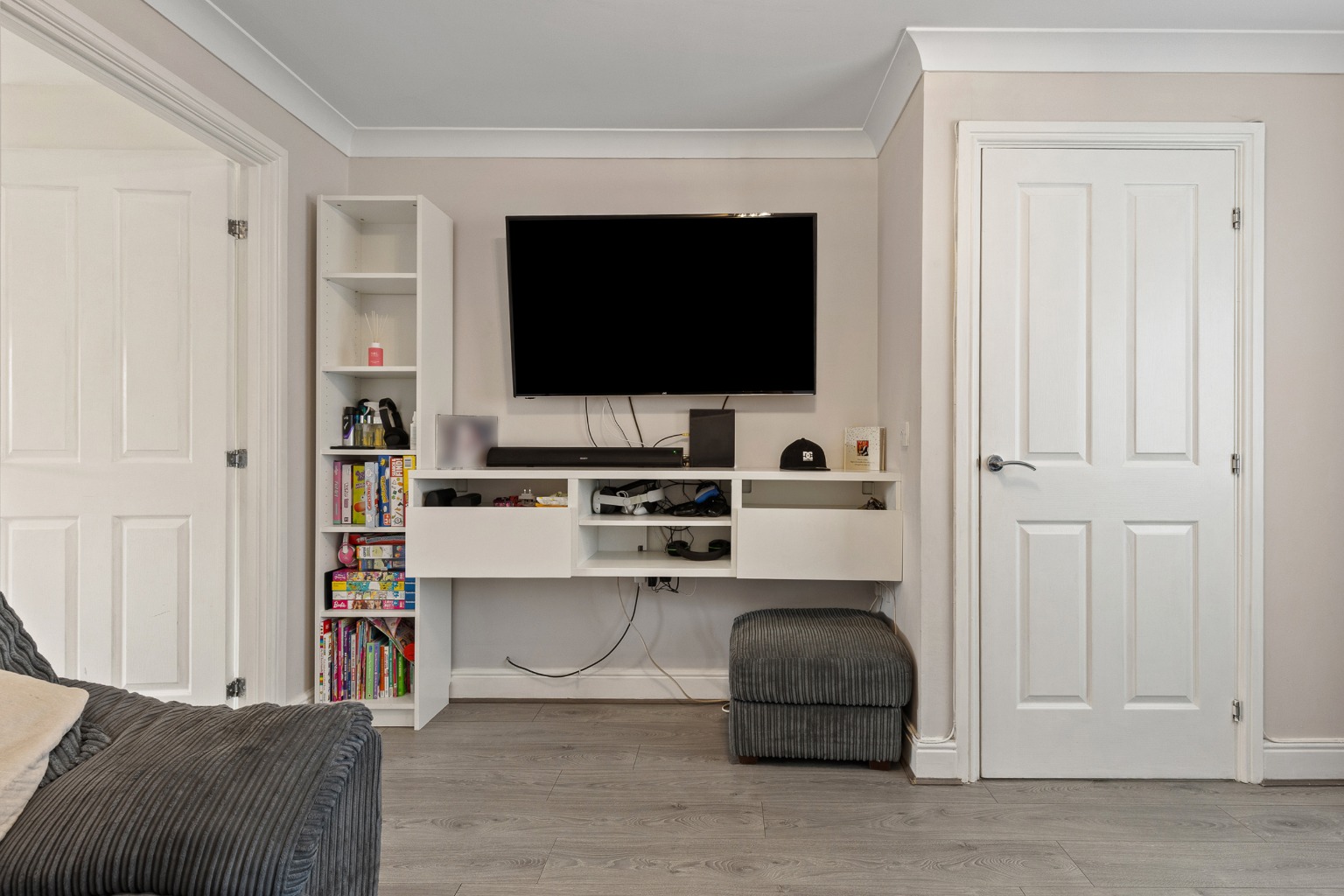 3 bed link detached house for sale in Carr House Road, Hyde Park, Doncaster, South Yorkshire, DN4 5ER - Property Image 7