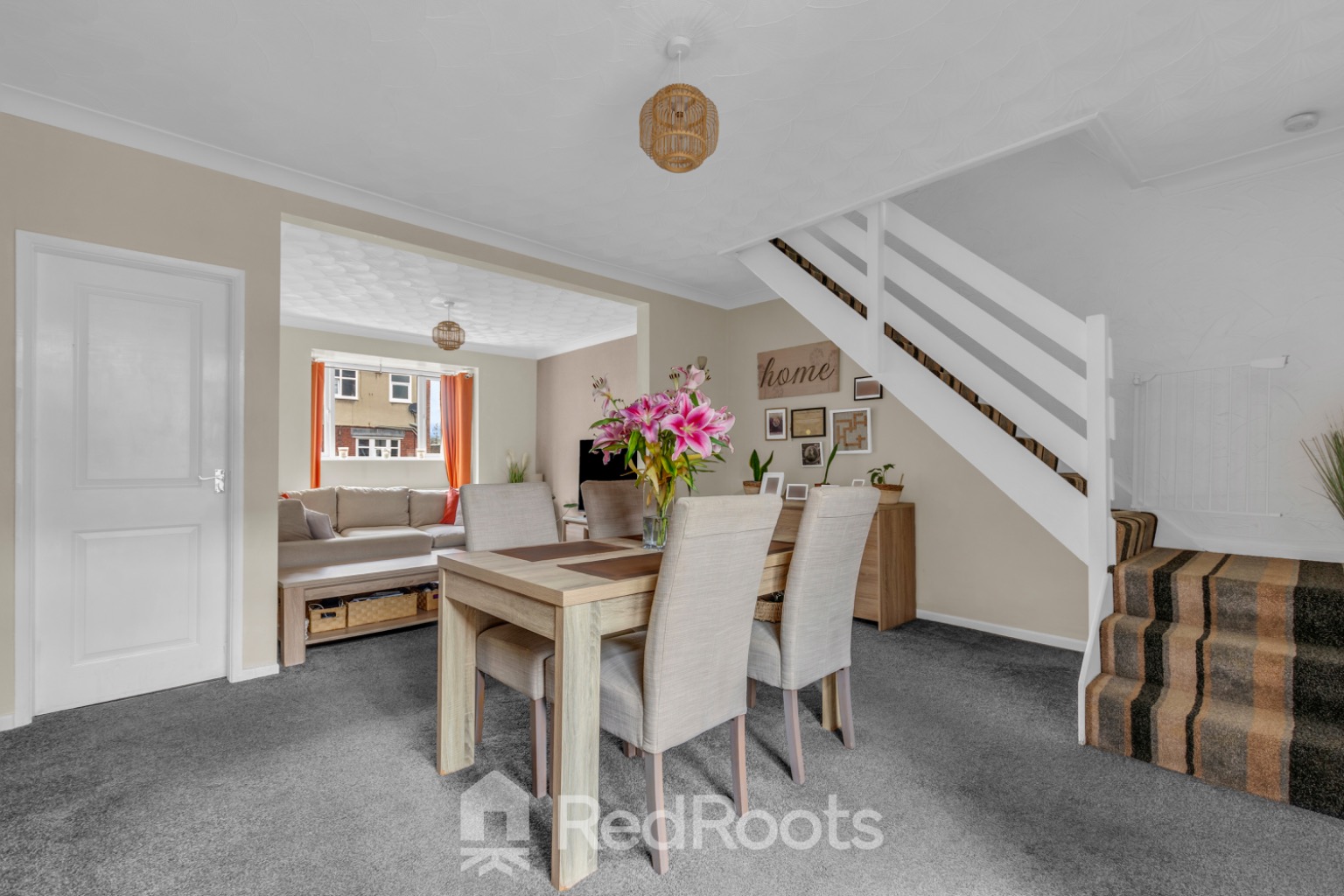 4 bed terraced house for sale in South Elmsall, Pontefract, West Yorkshire, WF9 - Property Image 5