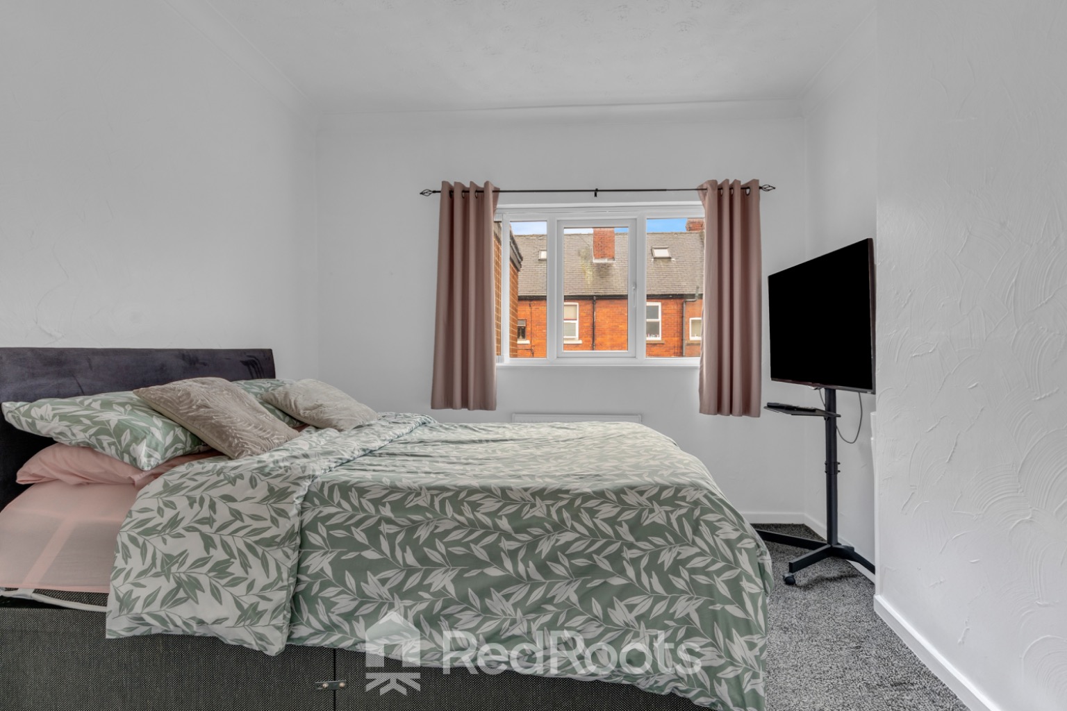 4 bed terraced house for sale in South Elmsall, Pontefract, West Yorkshire, WF9 - Property Image 11