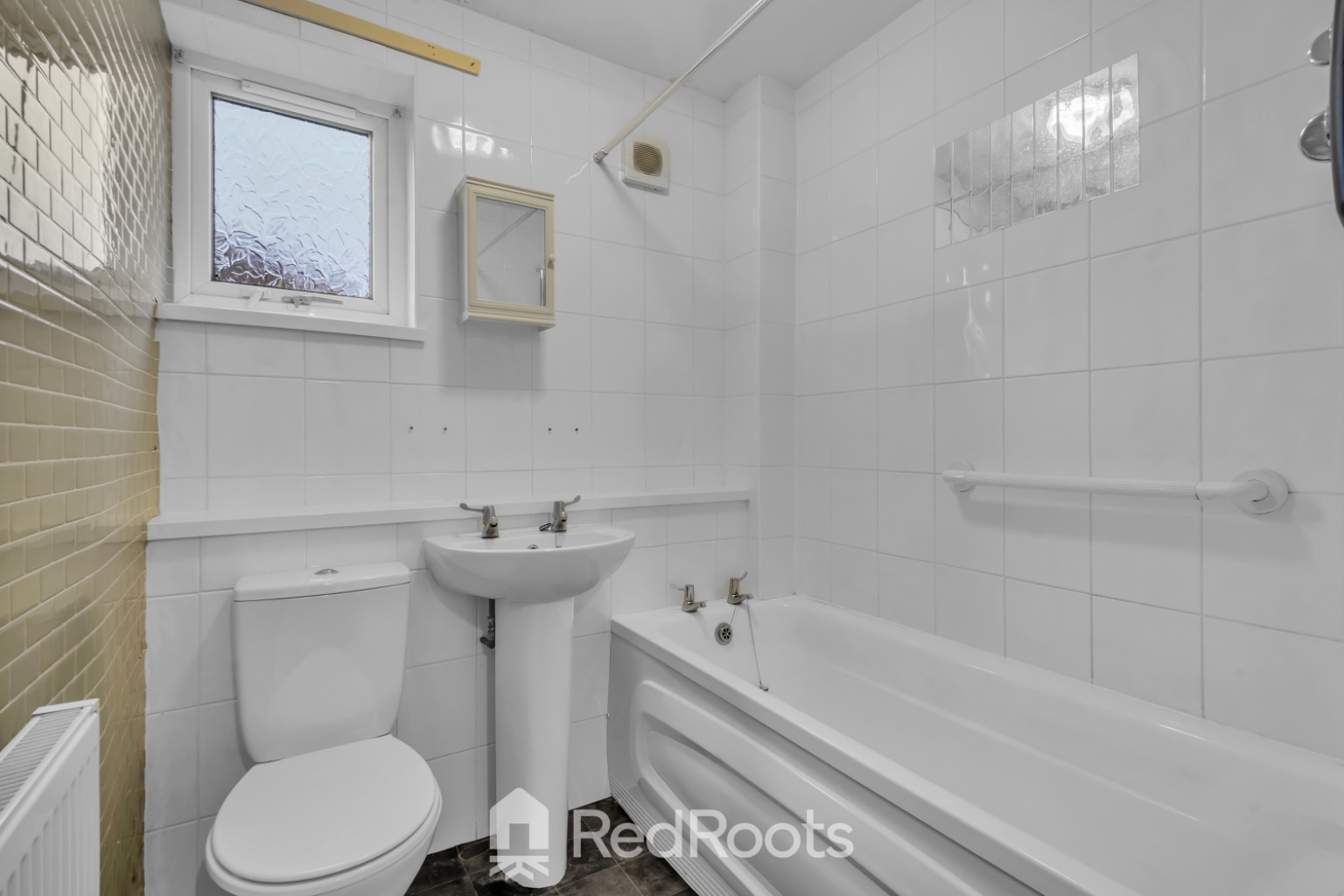 2 bed semi-detached bungalow to rent in Wareham Close, Bransholme, Hull, East Riding of Yorkshire, HU7  - Property Image 6