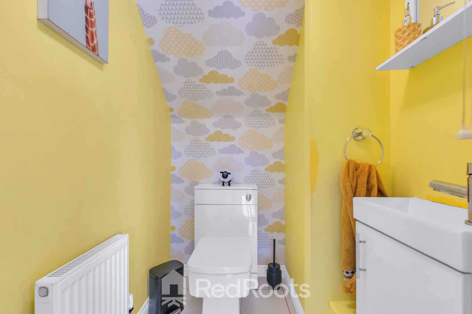 4 bed town house for sale in Treetop Mews, South Kirkby, Pontefract, West Yorkshire, WF9 - Property Image 8