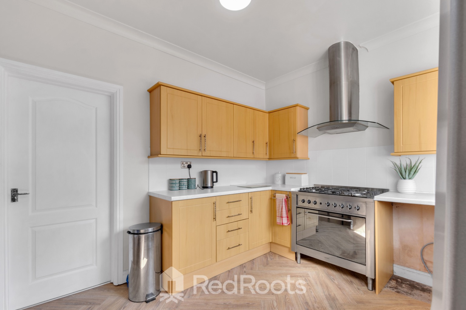 3 bed terraced house for sale in Langthwaite Lane, South Elmsall, Pontefract, West Yorkshire, WF9  - Property Image 8