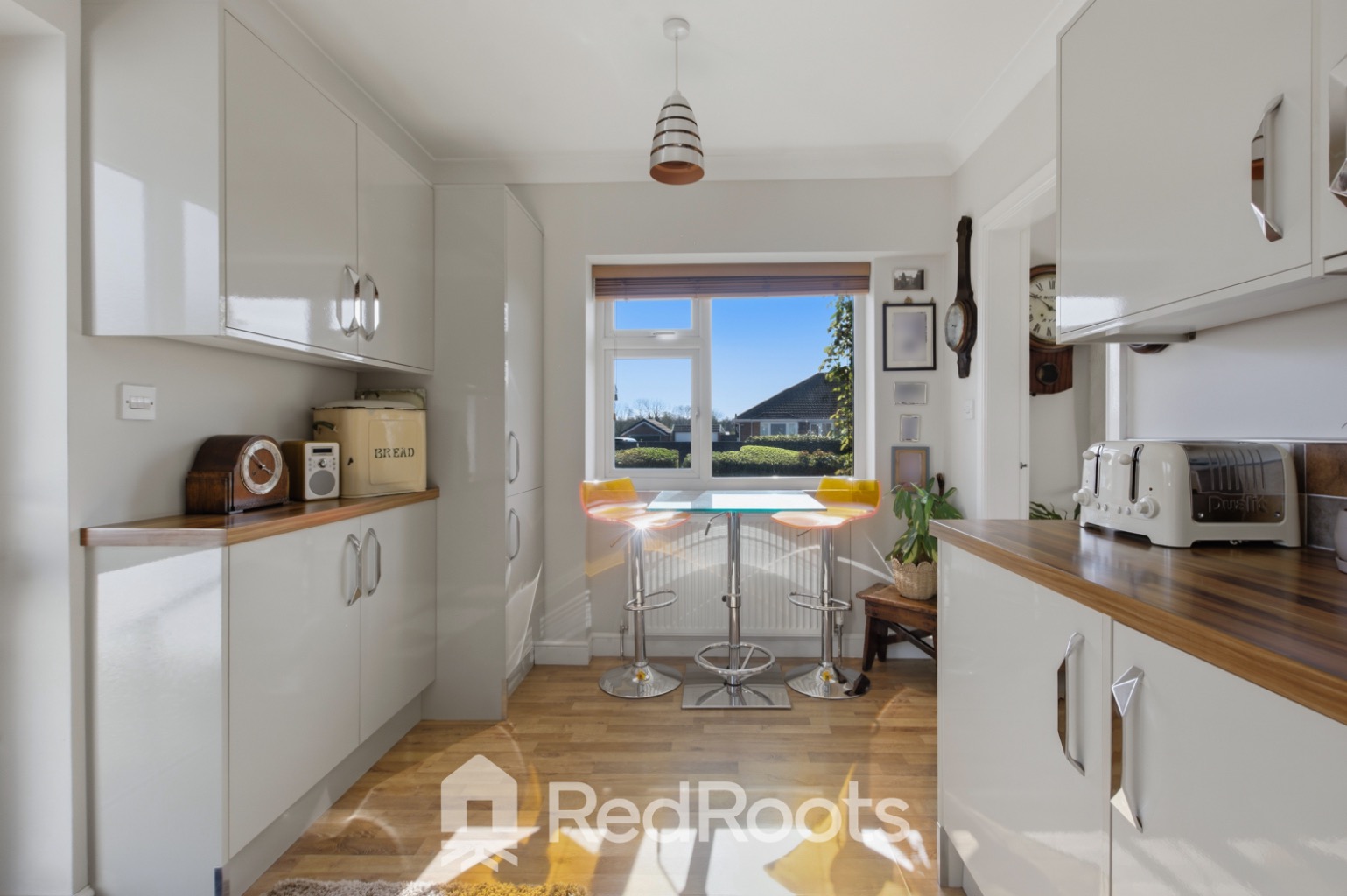 2 bed semi-detached bungalow for sale in Thorpe Audlin, Pontefract, West Yorkshire, WF8  - Property Image 7